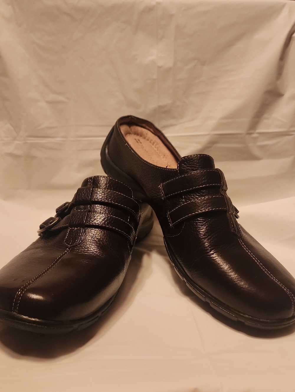 Naturalizer Women's Dark Brown Leather Slip-On Loafers